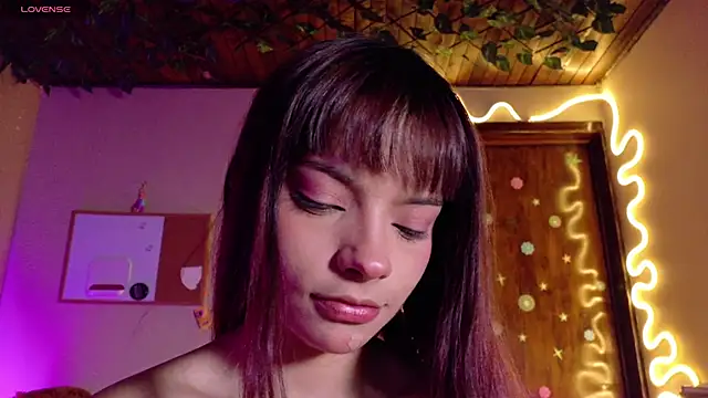 Snapshot of maryberry__ chatting on November 22, 2025, 6:01 am maryberry online show from November 22, 2025, 6:01 am