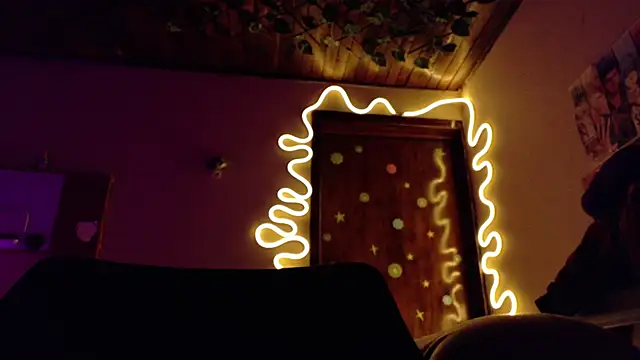 Snapshot of maryberry__ chatting on December 3, 2025, 11:03 pm maryberry online show from December 3, 2025, 11:03 pm