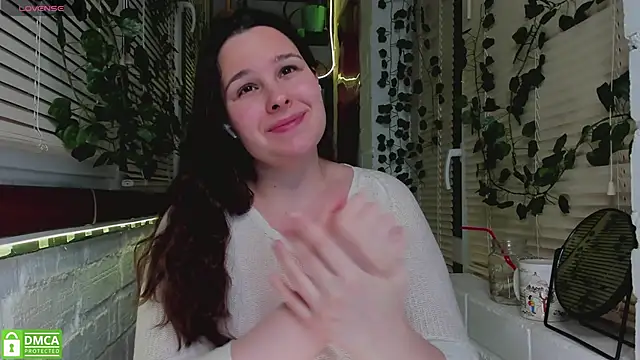 Snapshot of Candys_booty chatting on December 9, 2024, 1:24 pm Candys booty online show from December 9, 2024, 1:24 pm