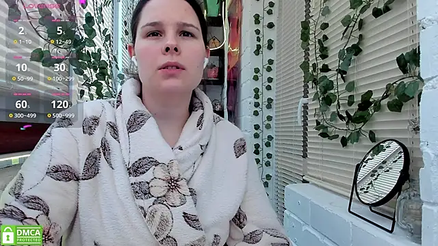 Snapshot of Candys_booty chatting on December 15, 2024, 9:24 am Candys booty online show from December 15, 2024, 9:24 am