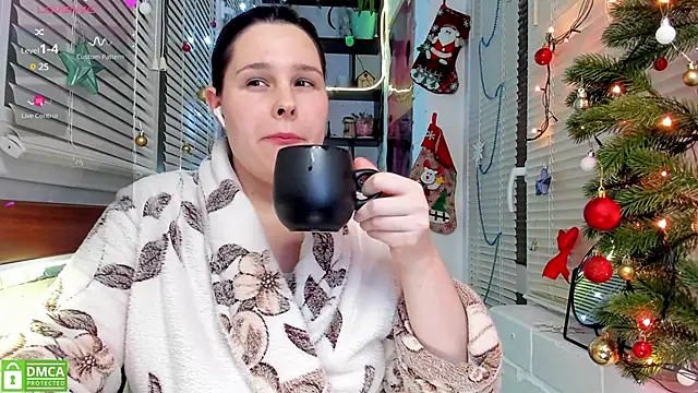 Snapshot of Candys_booty chatting on December 23, 2024, 12:35 am Candys booty online show from December 23, 2024, 12:35 am