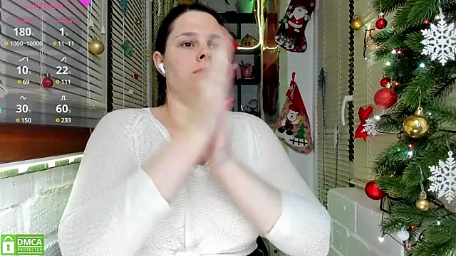 Snapshot of Candys_booty chatting on January 22, 2025, 10:05 pm Candys booty online show from January 22, 2025, 10:05 pm