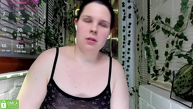 Snapshot of Candys_booty chatting on March 10, 2025, 8:56 pm Candys booty online show from March 10, 2025, 8:56 pm