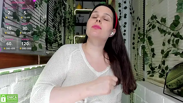 Snapshot of Candys_booty chatting on March 12, 2025, 2:20 am Candys booty online show from March 12, 2025, 2:20 am