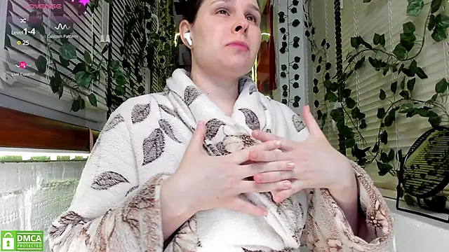 Snapshot of Candys_booty chatting on March 17, 2025, 11:11 pm Candys booty online show from March 17, 2025, 11:11 pm