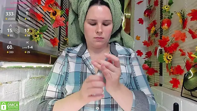 Snapshot of Candys_booty chatting on October 18, 2025, 1:30 am Candys booty online show from October 18, 2025, 1:30 am