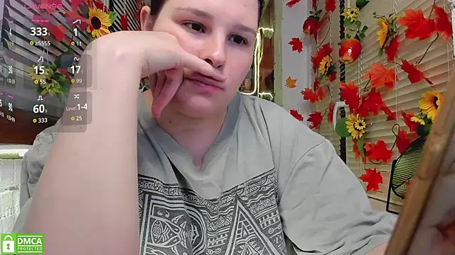 Snapshot of Candys_booty chatting on October 19, 2025, 10:21 pm Candys booty online show from October 19, 2025, 10:21 pm