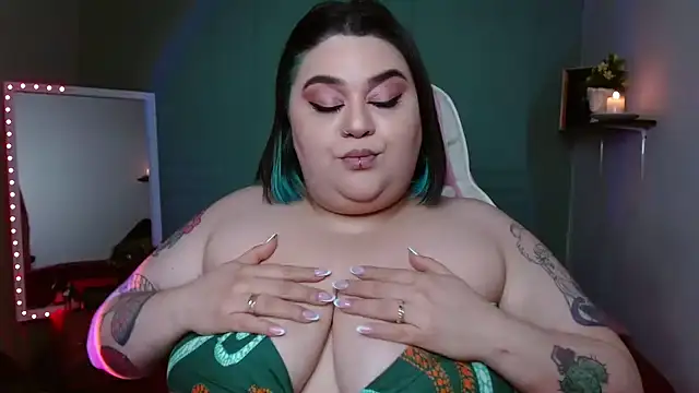 Snapshot of tiffany_laurens chatting on December 25, 2024, 4:54 am tiffany laurens online show from December 25, 2024, 4:54 am