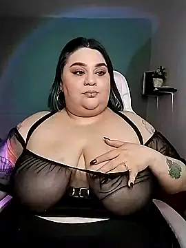 Snapshot of tiffany_laurens chatting on January 3, 2025, 8:32 am tiffany laurens online show from January 3, 2025, 8:32 am