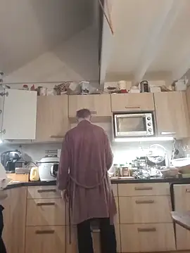 60philippe online show from February 3, 2025, 7:40 am