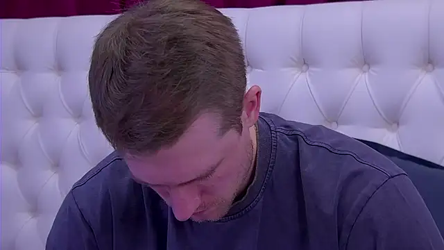 Snapshot of EthanPinkman chatting on October 1, 2025, 4:18 am EthanPinkman online show from October 1, 2025, 4:18 am