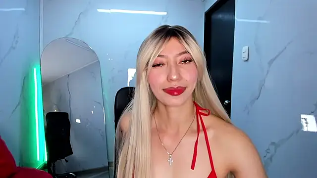 Snapshot of LilithCooperr_ chatting on September 24, 2025, 10:13 pm LilithCooperr online show from September 24, 2025, 10:13 pm