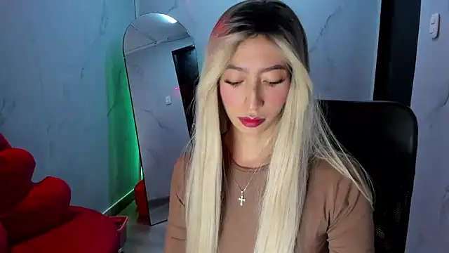 Snapshot of LilithCooperr_ chatting on October 22, 2025, 10:20 pm LilithCooperr online show from October 22, 2025, 10:20 pm