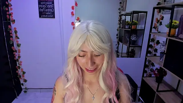 Snapshot of LilithCooperr_ chatting on November 27, 2025, 10:45 pm LilithCooperr online show from November 27, 2025, 10:45 pm