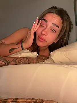 Snapshot of Alisa-Marie chatting on March 22, 2025, 7:57 am Alisa-Marie online show from March 22, 2025, 7:57 am