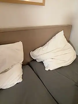 Snapshot of Alisa-Marie chatting on November 14, 2025, 4:06 pm Alisa-Marie online show from November 14, 2025, 4:06 pm