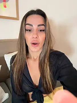 Snapshot of Alisa-Marie chatting on November 15, 2025, 11:40 am Alisa-Marie online show from November 15, 2025, 11:40 am