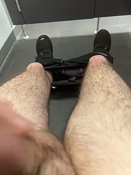 Drummer112 online show from November 3, 2025, 2:29 pm