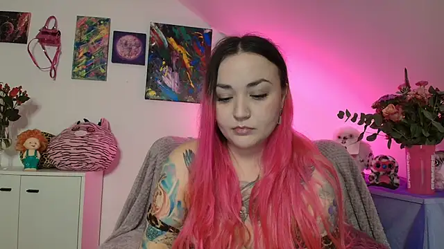 PinkHurricaneOfficial online show from November 23, 2025, 9:47 pm