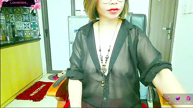 Snapshot of Miu-Le chatting on September 16, 2025, 7:48 pm Miu-Le online show from September 16, 2025, 7:48 pm