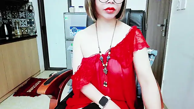 Snapshot of Miu-Le chatting on November 12, 2025, 12:00 am Miu-Le online show from November 12, 2025, 12:00 am