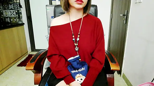 Snapshot of Miu-Le chatting on November 19, 2025, 12:32 am Miu-Le online show from November 19, 2025, 12:32 am