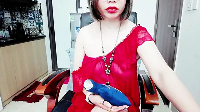 Snapshot of Miu-Le chatting on November 30, 2025, 3:16 pm Miu-Le online show from November 30, 2025, 3:16 pm