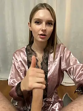 lovelly molly online show from January 25, 2025, 5:30 pm