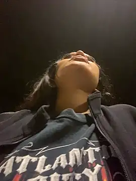 Riana Kean online show from February 3, 2025, 4:25 am