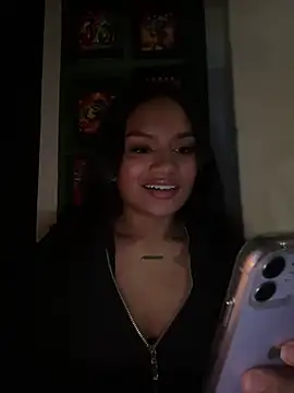 Riana Kean online show from February 6, 2025, 3:06 am