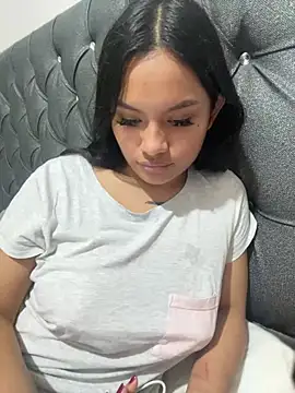 Riana Kean online show from February 11, 2025, 5:05 am