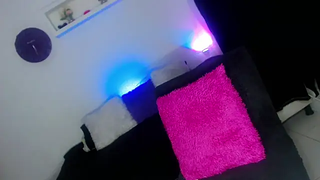 Snapshot of Ari_Tss chatting on March 14, 2025, 6:50 pm Ari Tss online show from March 14, 2025, 6:50 pm