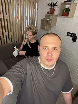 MrMrsRight online show from October 30, 2025, 8:49 am