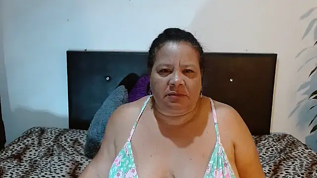 Shanttal0272 online show from February 26, 2025, 5:20 am