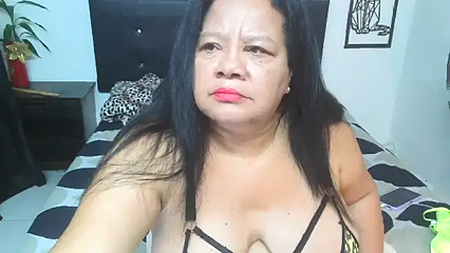 Shanttal0272 online show from November 16, 2025, 1:28 pm