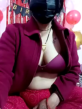 Snapshot of Beauty-khan chatting on January 2, 2025, 2:46 pm Beauty-khan online show from January 2, 2025, 2:46 pm