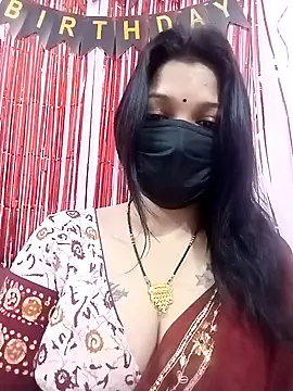 Snapshot of Beauty-khan chatting on February 7, 2025, 4:14 pm Beauty-khan online show from February 7, 2025, 4:14 pm