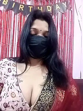 Snapshot of Beauty-khan chatting on February 8, 2025, 6:22 pm Beauty-khan online show from February 8, 2025, 6:22 pm
