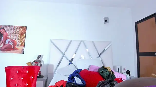 Christie Wilde online show from December 22, 2024, 12:38 pm