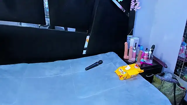 Snapshot of Cocoo_Nuth chatting on October 30, 2025, 1:40 am Cocoo Nuth online show from October 30, 2025, 1:40 am