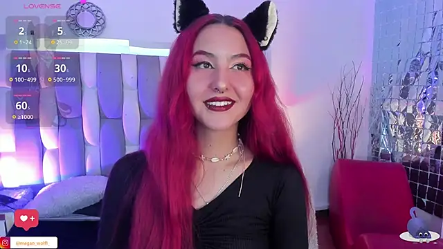 Snapshot of Megan_wolf1_ chatting on March 22, 2025, 4:45 am Megan wolf1  online show from March 22, 2025, 4:45 am