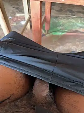 Snapshot of Black-mamba-madingo chatting on September 26, 2025, 11:03 am Black-mamba-madingo online show from September 26, 2025, 11:03 am