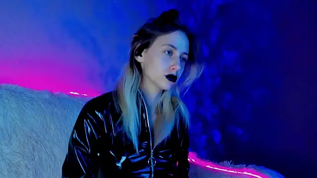 Snapshot of Inner_Light chatting on December 15, 2024, 5:10 pm Inner Light online show from December 15, 2024, 5:10 pm