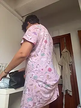 Snapshot of rafamarianoofc chatting on November 8, 2025, 12:16 pm rafamarianoofc online show from November 8, 2025, 12:16 pm