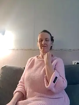 Evelina cute online show from December 10, 2024, 7:26 am