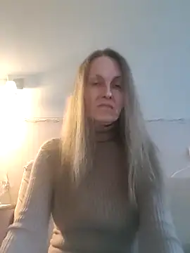 Evelina cute online show from September 13, 2025, 3:45 pm