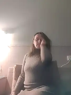 Evelina cute online show from November 28, 2025, 3:47 pm