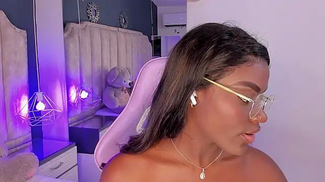 Snapshot of IsabellaBromsS chatting on January 16, 2025, 11:59 pm IsabellaBromsS online show from January 16, 2025, 11:59 pm