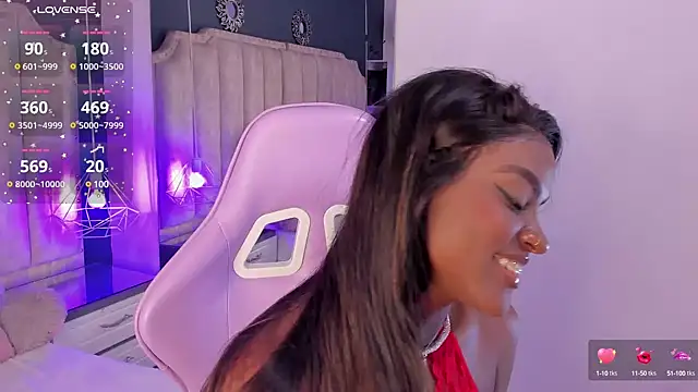 Snapshot of IsabellaBromsS chatting on January 18, 2025, 12:46 am IsabellaBromsS online show from January 18, 2025, 12:46 am