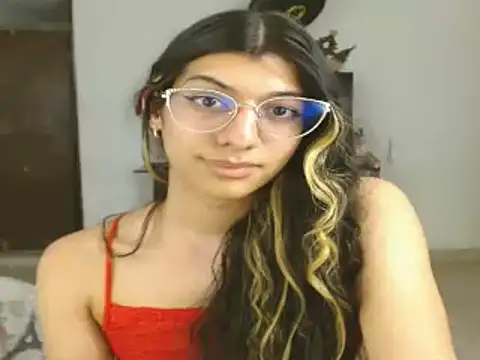 Snapshot of engielphoenis14 chatting on December 21, 2024, 4:57 pm engielphoenis14 online show from December 21, 2024, 4:57 pm